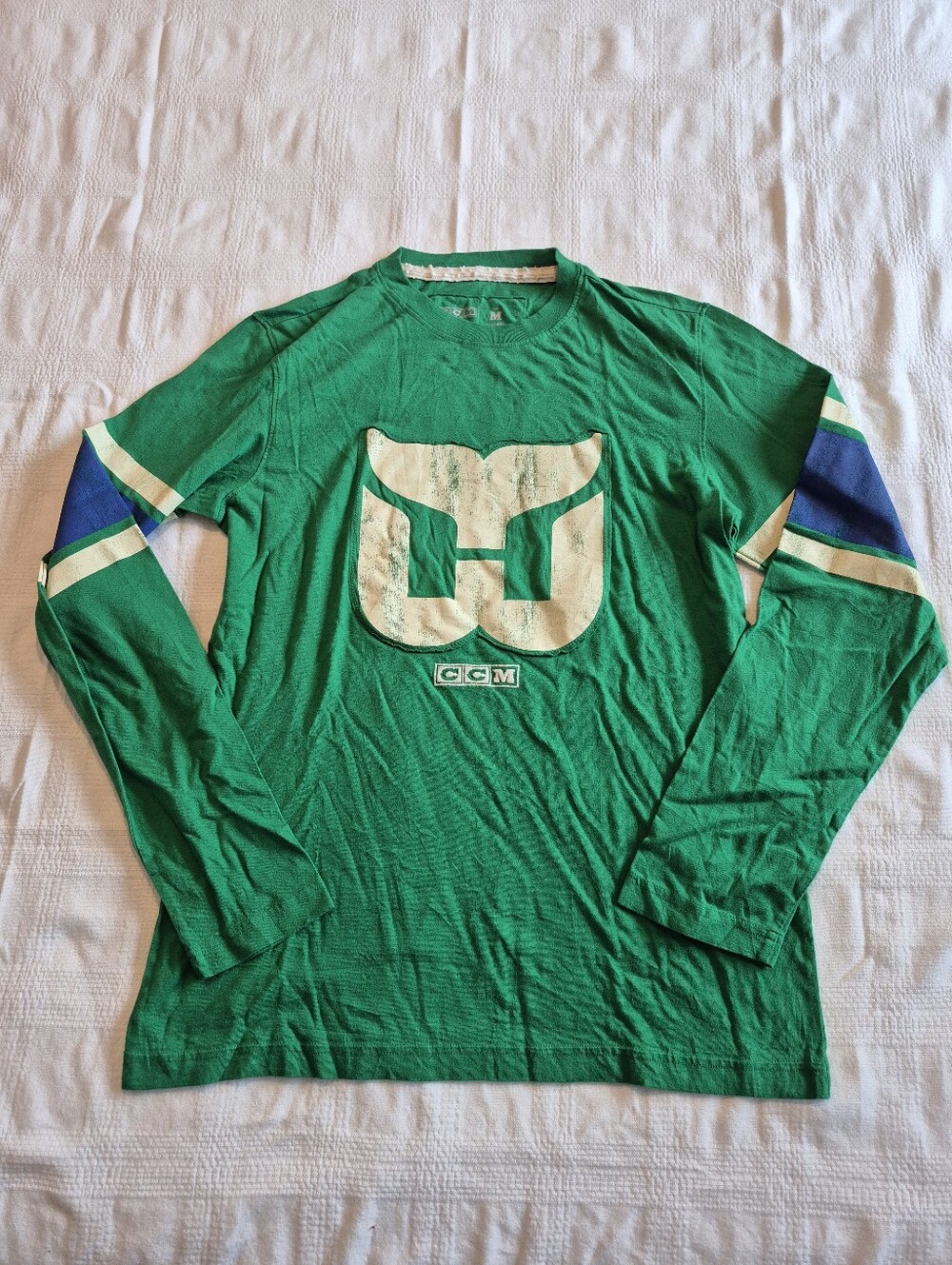 CCM Hartford Whalers men's Medium distressed long sleeve logo shirt VGUC
